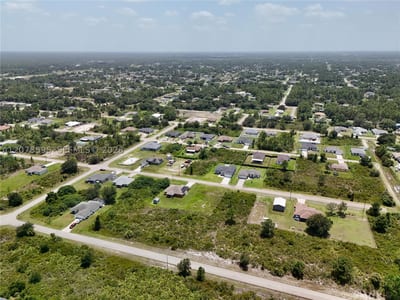 2808 55th St W, Lehigh Acres, FL 33971 — 9 of 47