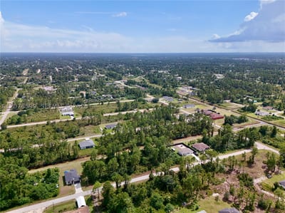 1114 Craft St E, Lehigh Acres, FL 33974 — 9 of 45